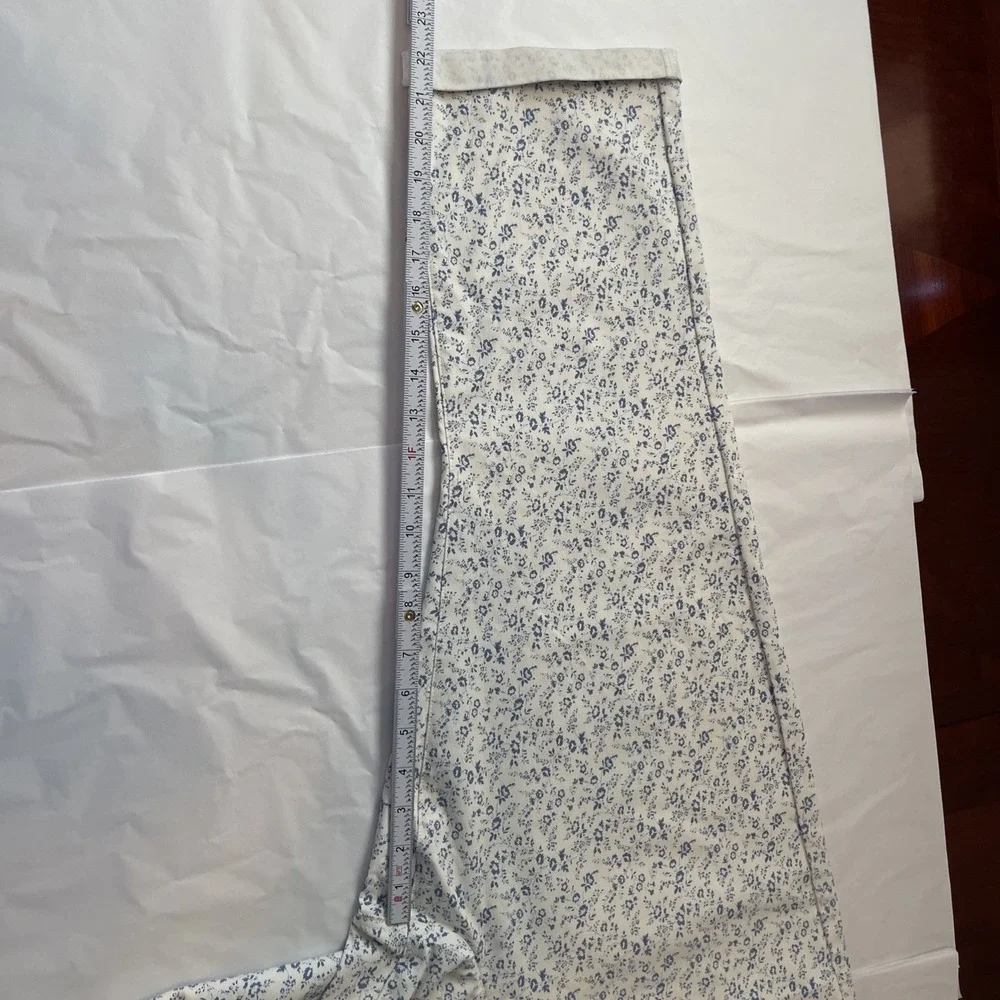 NWT Womens MARIO SERRANI Comfort Stretch Cuff White Blue Floral Capri Size XXL - Picture 7 of 8